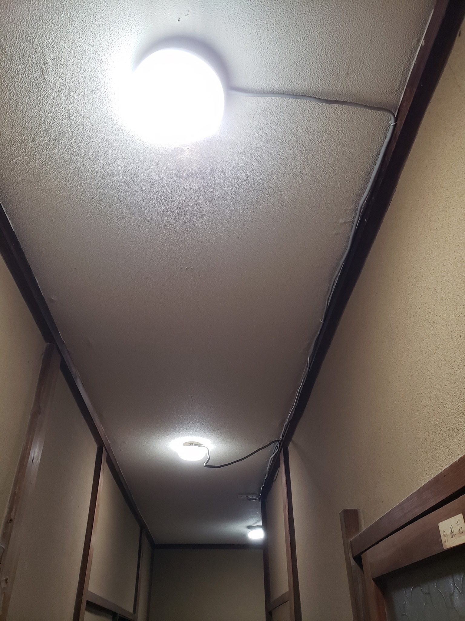08 14 廊下と洗面所の照明を追加した 二丁目で働く社長の日記